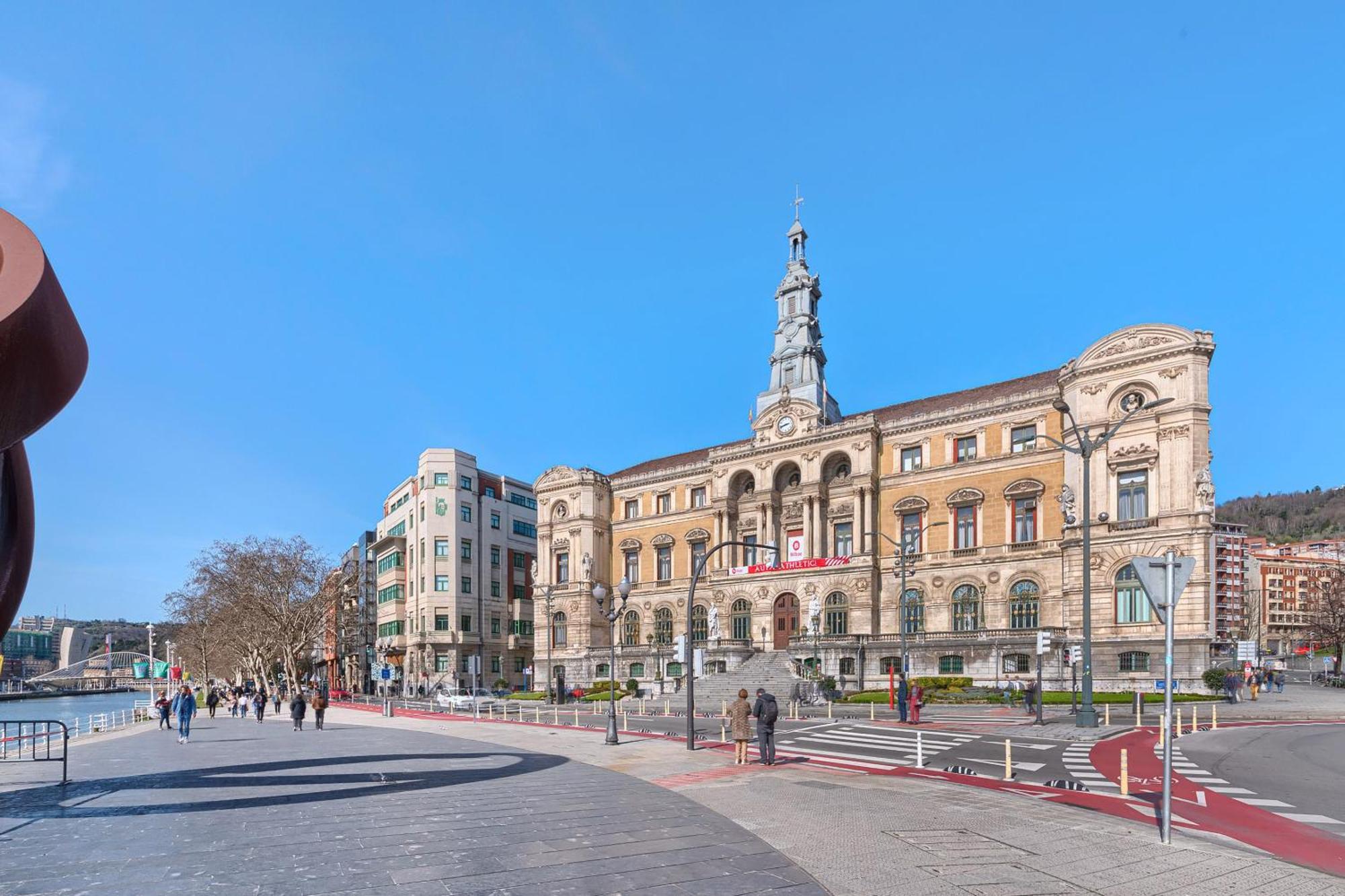Apartament Ayuntamiento Cerca Del Casco Viejo & Parking Bilbao Zewnętrze zdjęcie