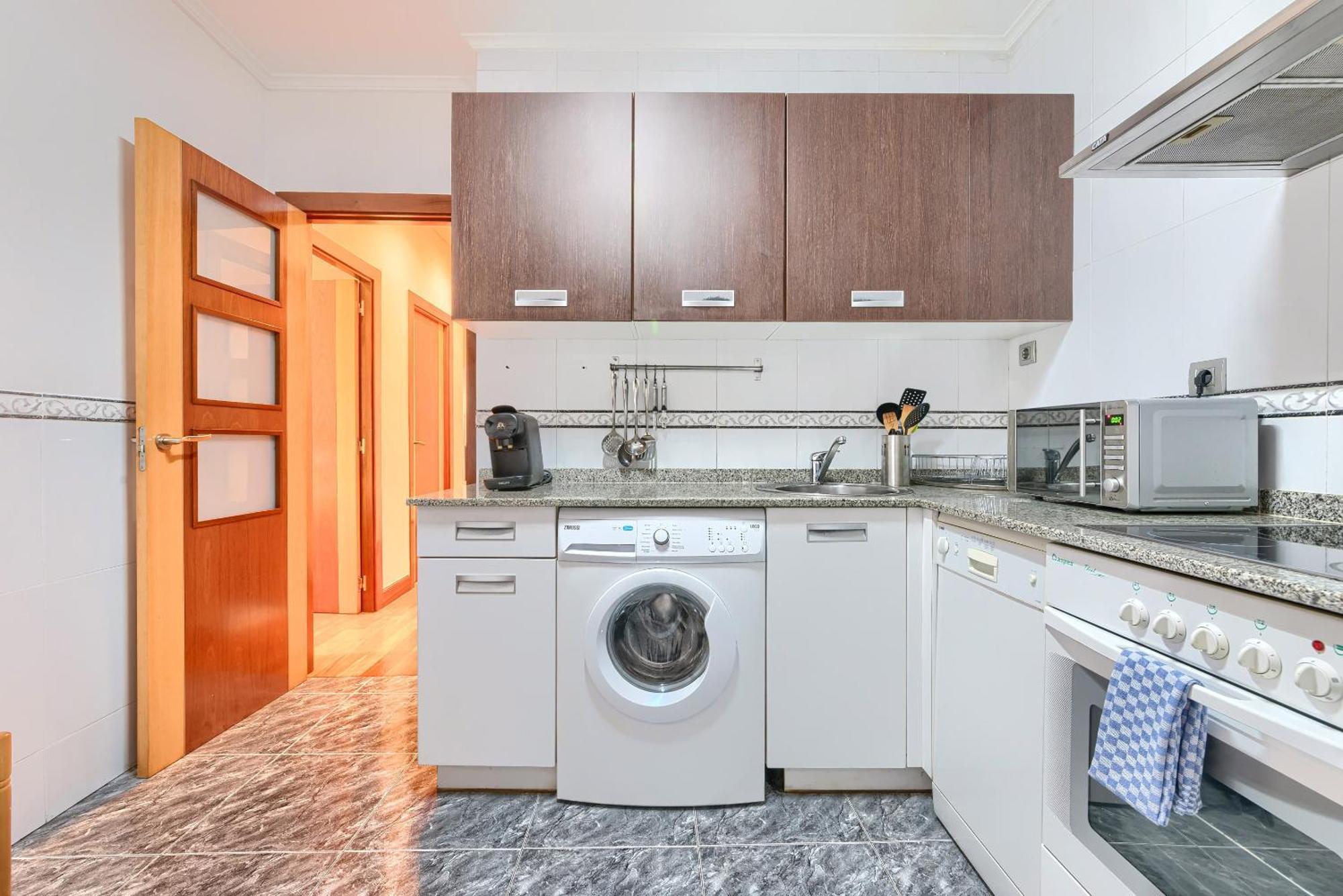 Apartament Ayuntamiento Cerca Del Casco Viejo & Parking Bilbao Zewnętrze zdjęcie